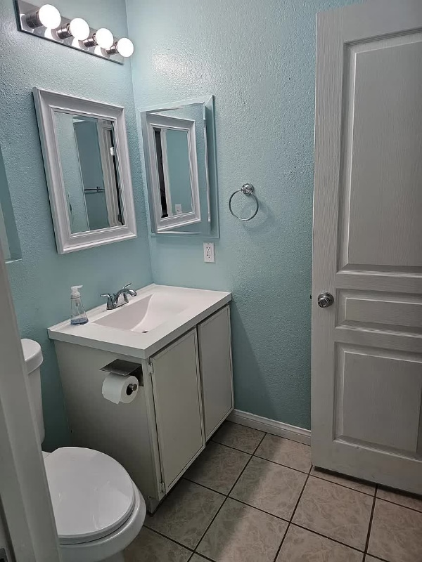 Building Photo - 517 Inness Ave