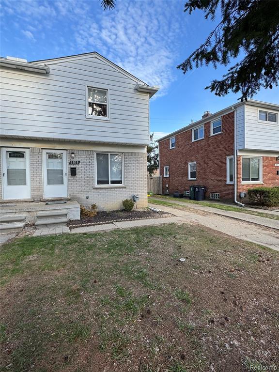 Building Photo - 1818 N Center St