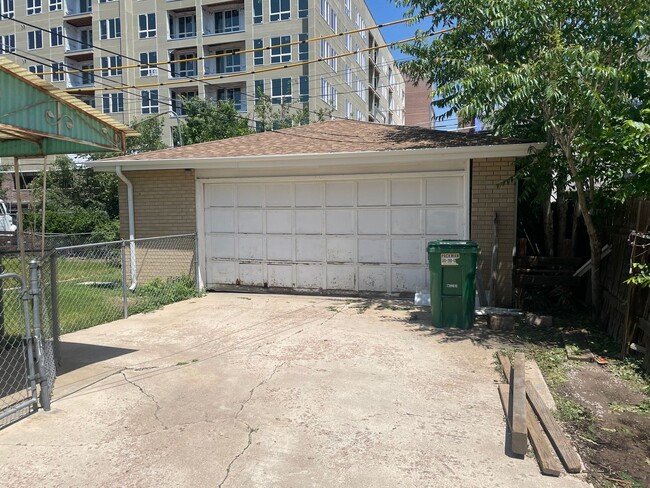 Building Photo - Ranch style home for rent very close to An...