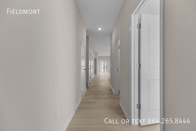 Building Photo - 211 Backstay Ln