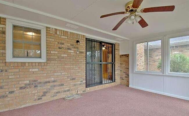 Building Photo - 4710 Navaho Cir