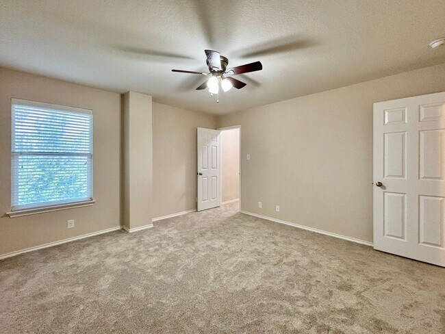 Building Photo - Welcome to this Big & Beautiful! 5 bed/3.5...