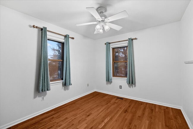 Building Photo - Rare Opportunity in the Heart of Ballston!