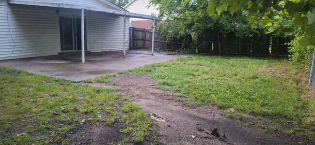 Building Photo - 3400 N 46th St