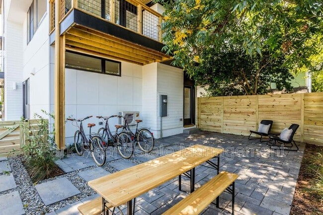 Building Photo - 123 Idlewild Ave