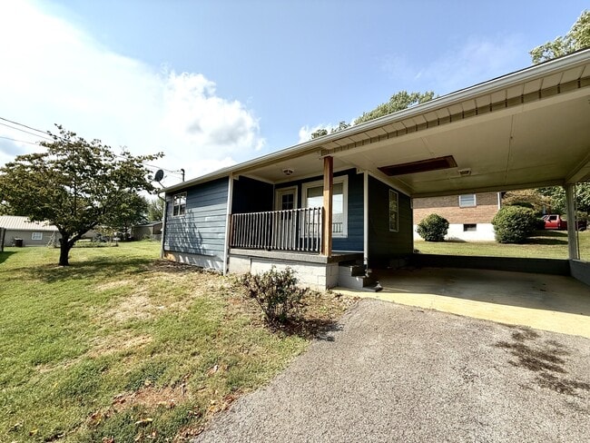 Building Photo - 1208 E Mt Vernon St