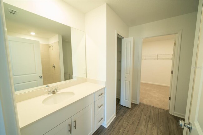 Building Photo - 4757 SW 83rd Lp