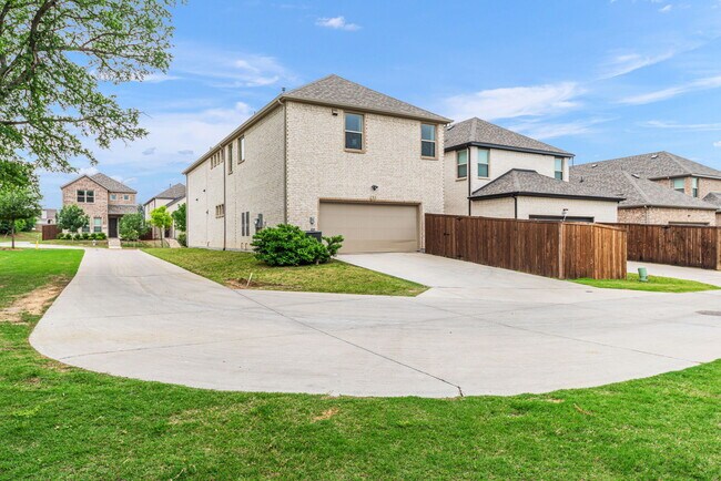 Building Photo - 151 McCartt Dr.