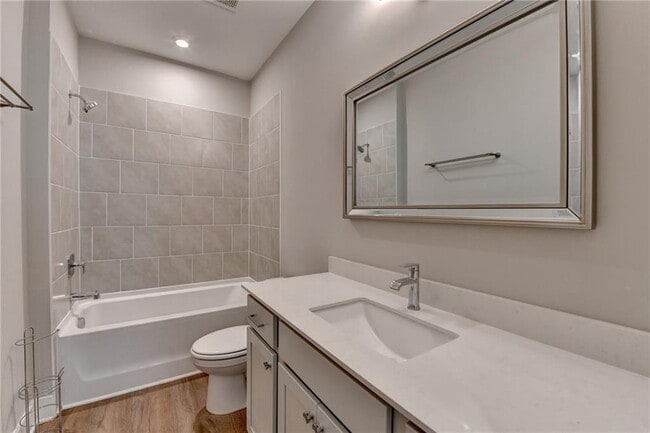 Building Photo - 106 Pinecone Pkwy