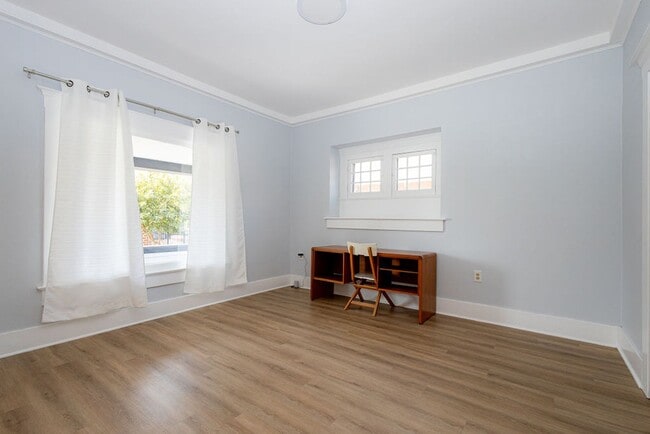 Building Photo - Fully Renovated Craftsman Home, 3-Bedroom,...
