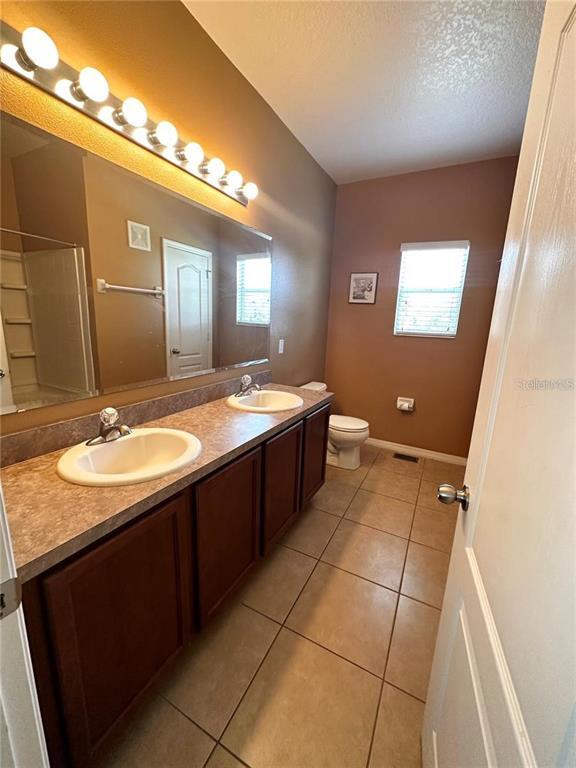 Building Photo - 15667 Boggy Oak Cir