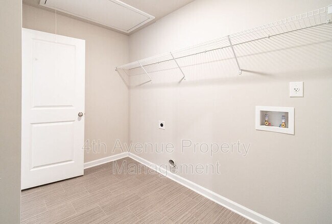 Building Photo - 209 Paxton LN