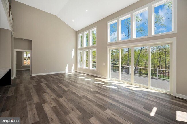 Building Photo - 44 Deep Crk Cir