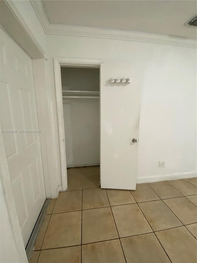 Building Photo - 2215 Adams St