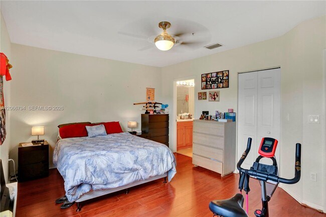 Building Photo - 12600 SW 50th Ct
