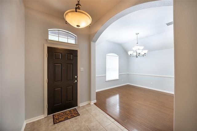 Building Photo - 2709 Lake Ridge Dr