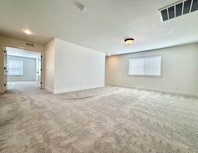 Building Photo - 1603 37th Ave