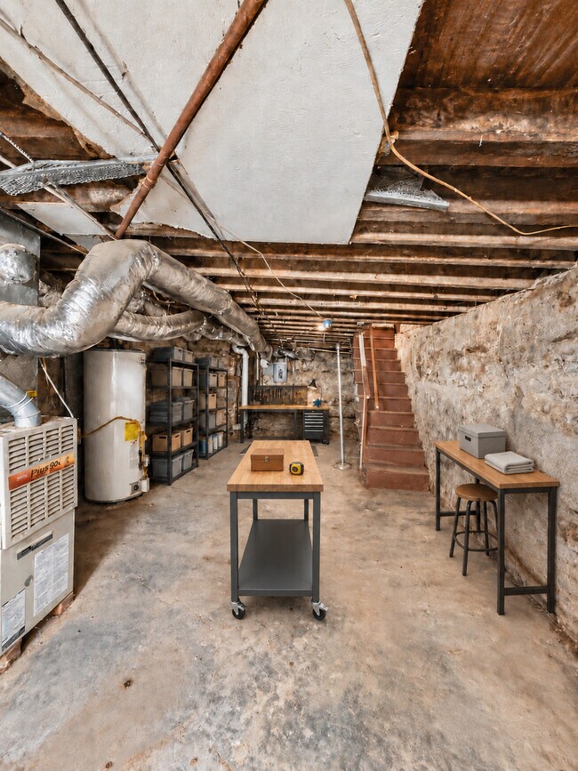 Building Photo - 3339 N Lee St