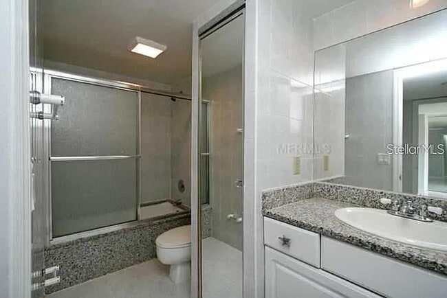 Building Photo - 5276 Middle Ct