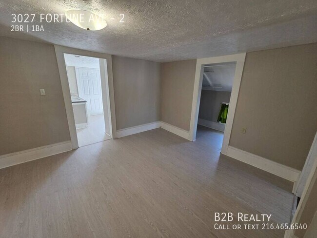 Building Photo - 3027 Fortune Ave