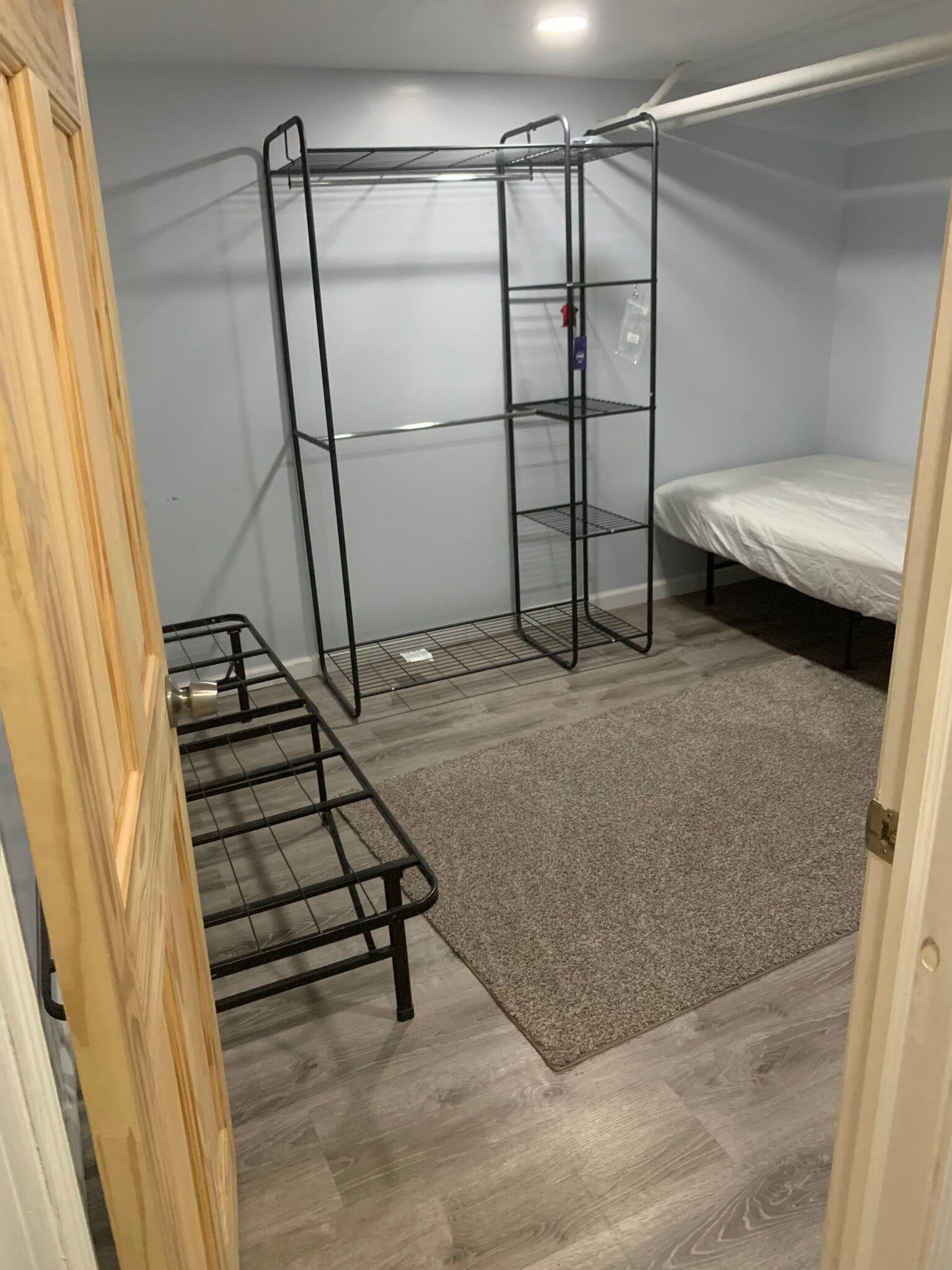 Building Photo - 5632 Beacon St