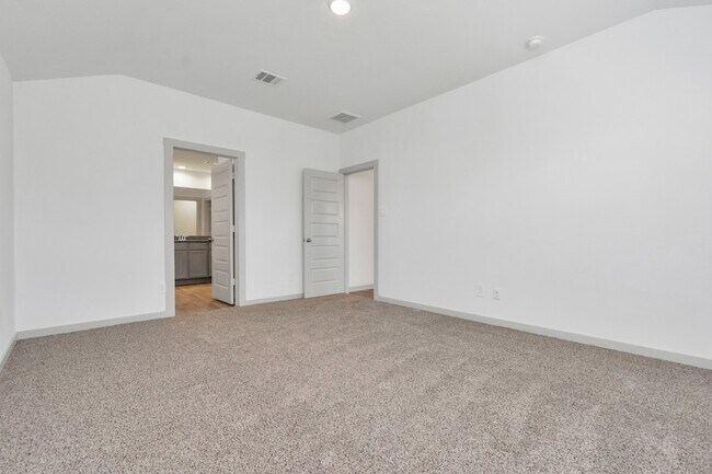 Building Photo - 10626 Watershed Dr