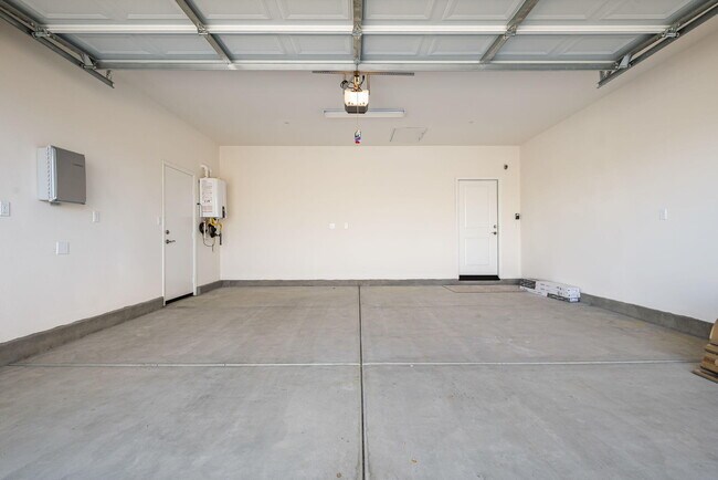 Building Photo - 78879 Fortuna Pl