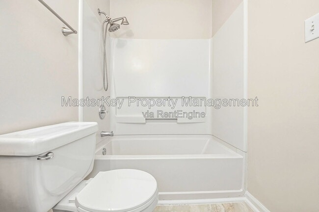 Building Photo - 6307 Forest Ridge Dr