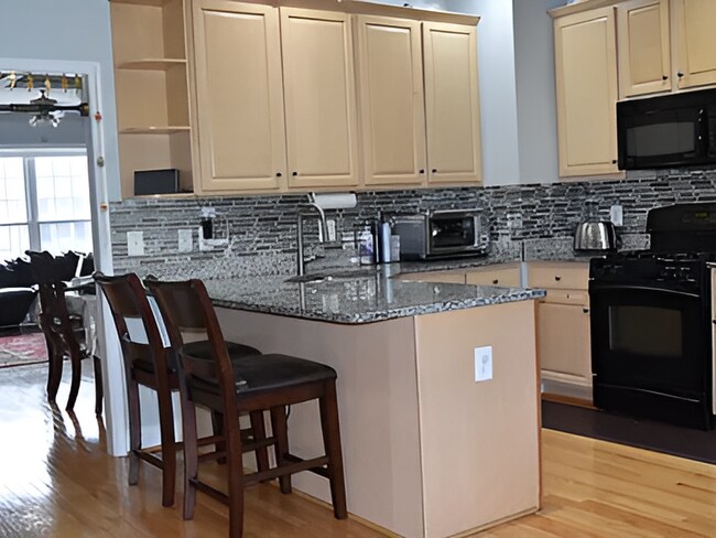 Building Photo - 2460 Terra Cotta Cir