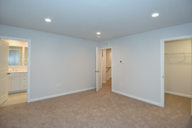 Building Photo - 130 Gress Rd