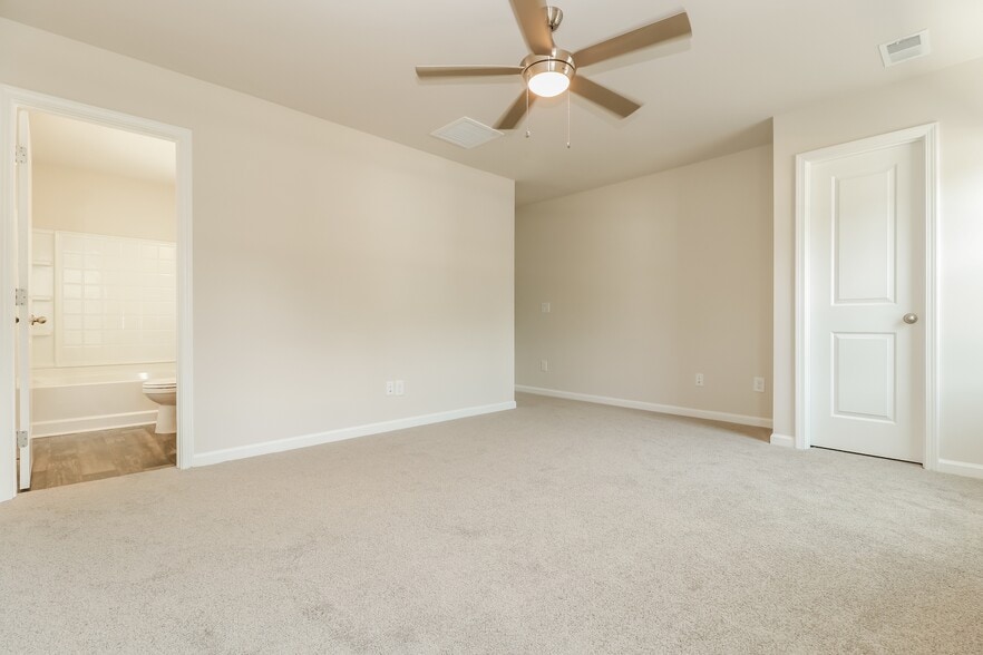 Building Photo - 158 Morning Line Dr