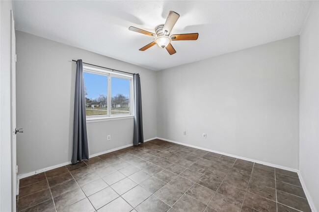 Building Photo - 16702 Quail Meadow Dr