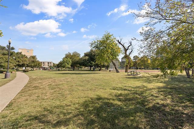 Building Photo - 3105 San Jacinto St