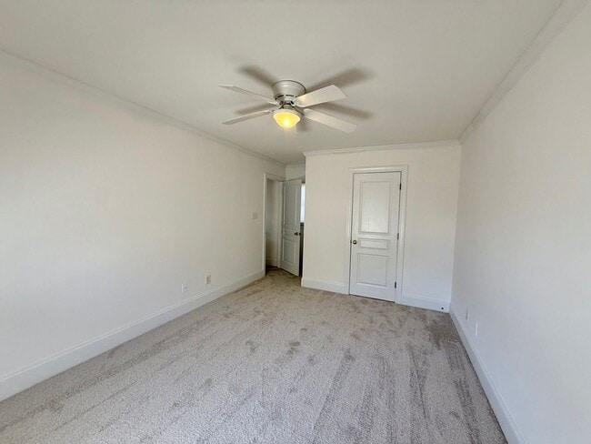 Building Photo - 19327 Beaufain St