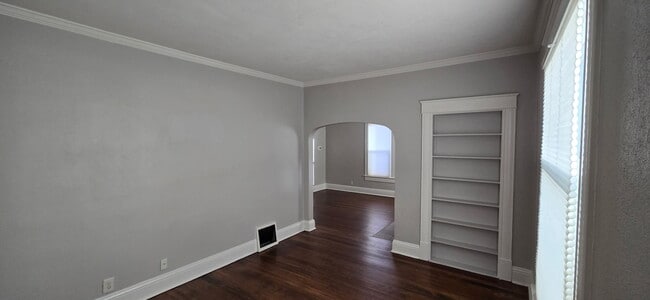 Building Photo - 2505 Central Ave