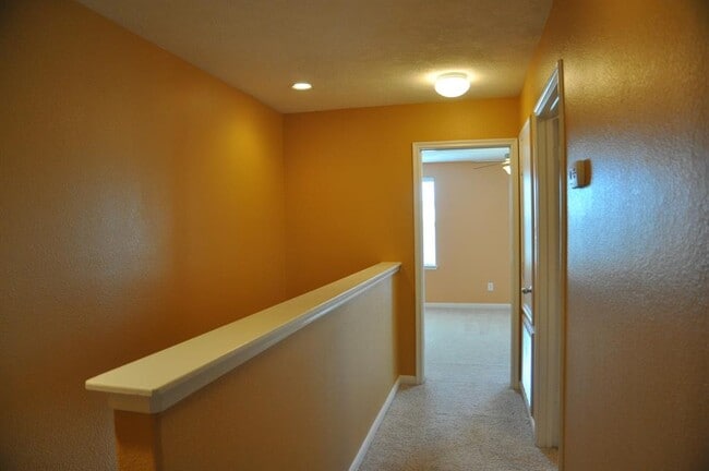 Building Photo - 12229 Medina Lake Dr
