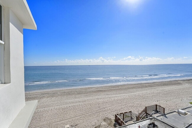 Building Photo - 4505 S Ocean Blvd