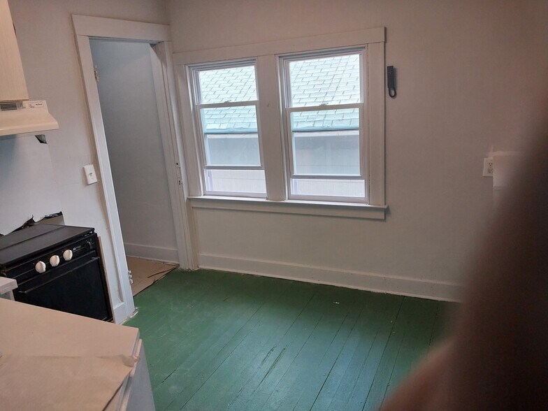 Building Photo - 15350 Alden St