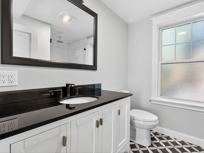 Building Photo - 409 Norfolk St