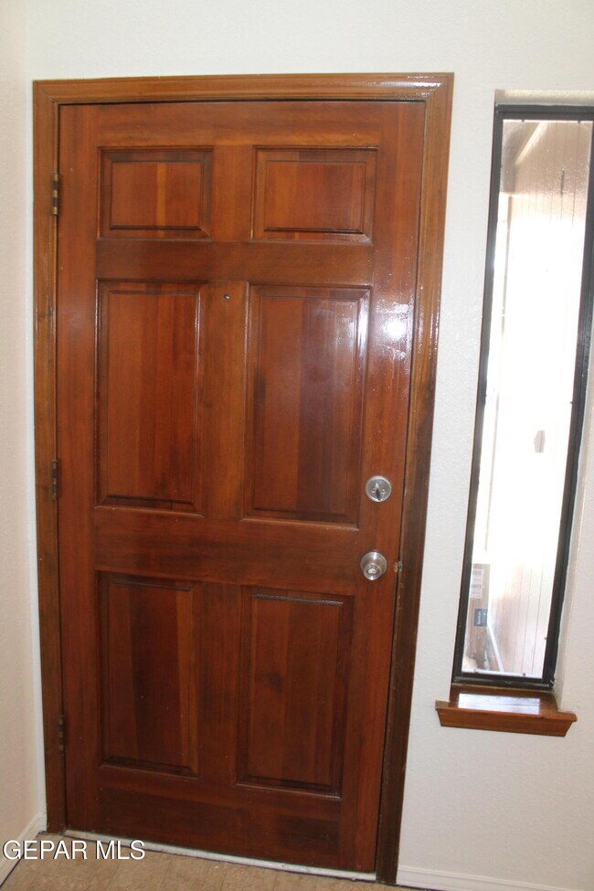 Building Photo - 1472 Sierra De Oro Dr