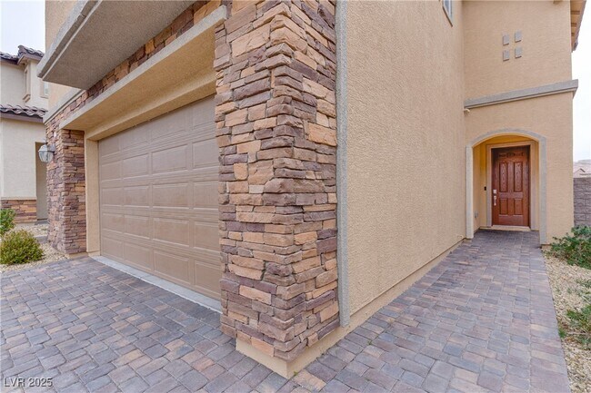 Building Photo - 12333 Silvana St