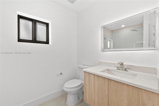 Building Photo - 8246 NE 2nd Ct