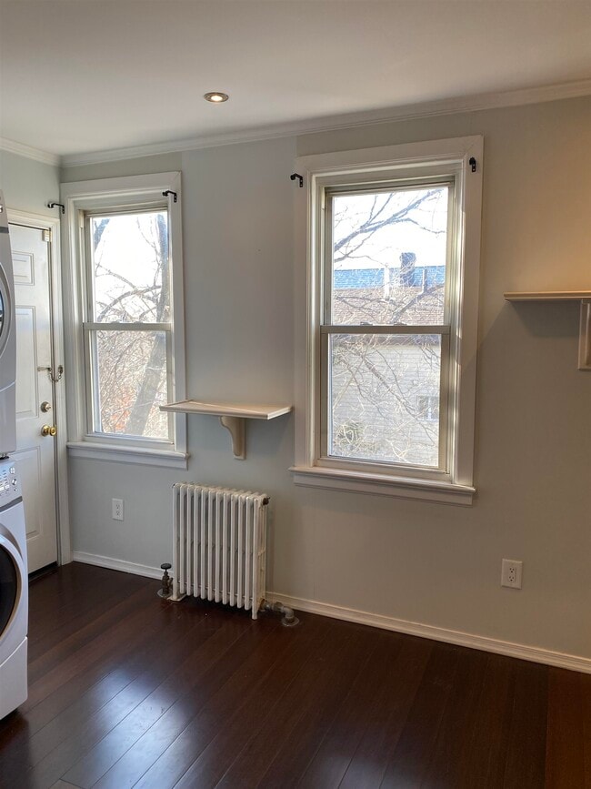 Building Photo - 375 Avenue C