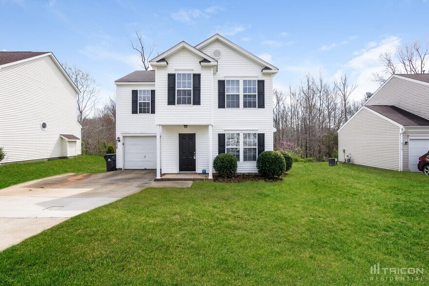 Primary Photo - 9234 Tiger Lily Ln