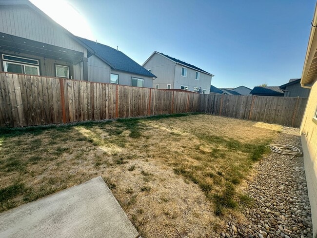Building Photo - Newly built (2019) single-family