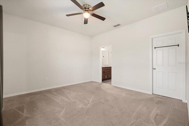 Building Photo - 3559 Southern Cross Lp