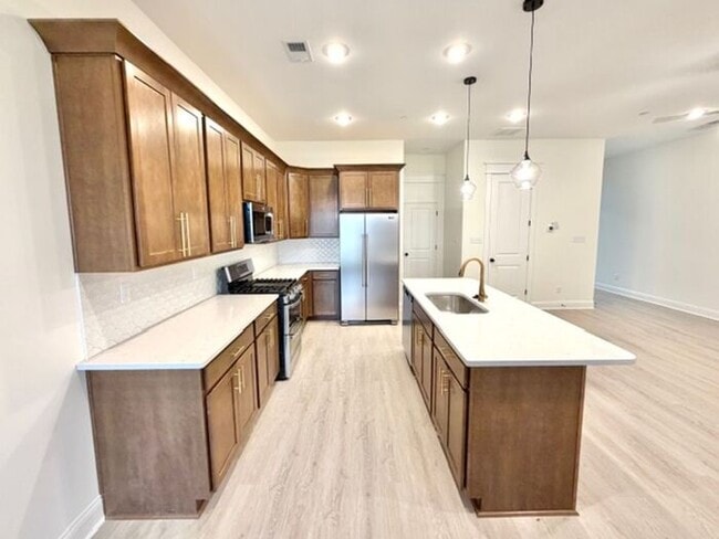 Building Photo - Now Leasing Brand New Townhomes In Olive Branch, Two Car Garage, Gated Community. Now Available.