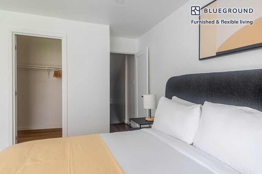 Building Photo - 435 East 86th St