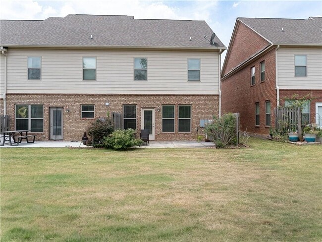 Building Photo - 10643 Naramore Ln