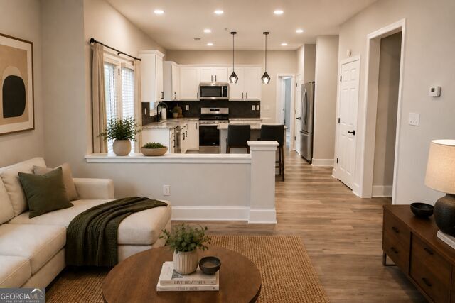 Building Photo - 4644 Creekside Cove